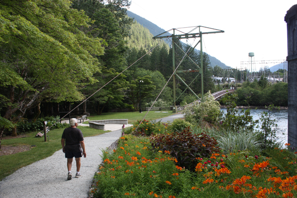 Lee Duquette approaching the suspension bridge